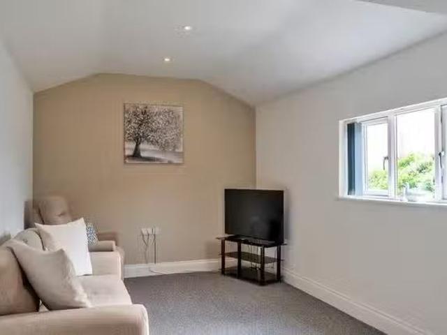 Apartment for rent in Eastertown, Lympsham