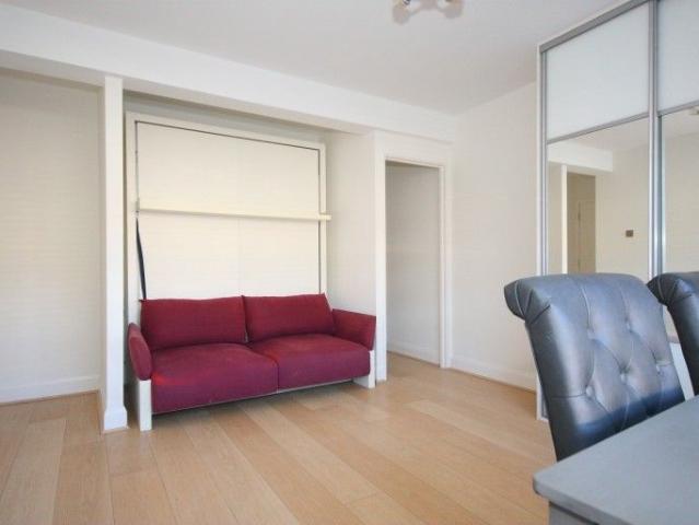 Apartment for rent in Charlotteville, Westborough
