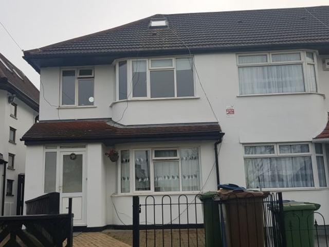 House for rent in Lane, Greater London