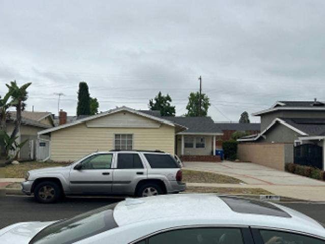 House for sale in Canoga Park, California