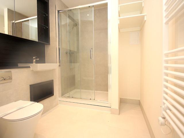 Apartment for rent in Harrow Weald, Greater London