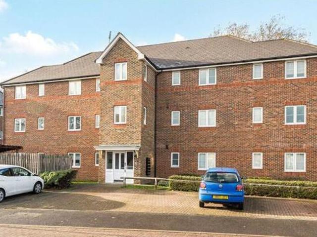 House for sale in Manor Park, Epsom