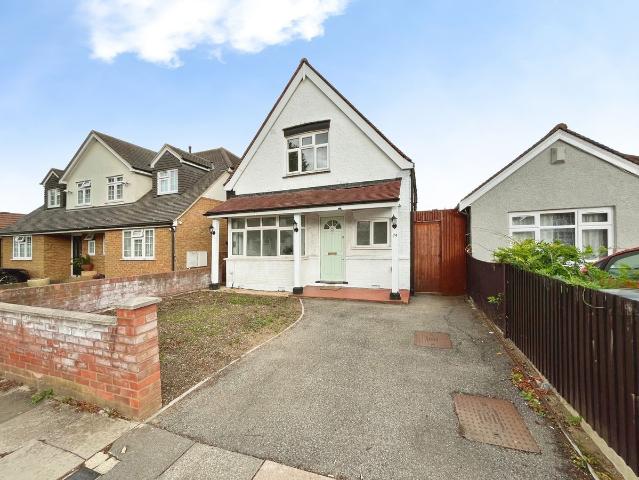 House for rent in London Borough of Ealing, Greenford