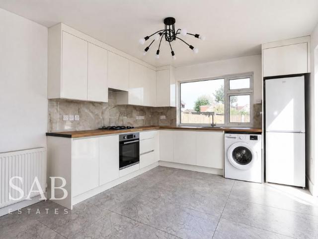 House for rent in London Borough of Ealing, Greenford