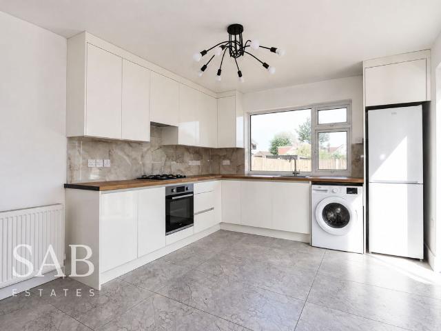 House for rent in London Borough of Ealing, Greenford