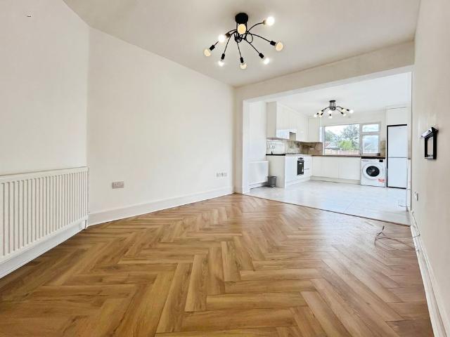 House for rent in London Borough of Ealing, Greenford
