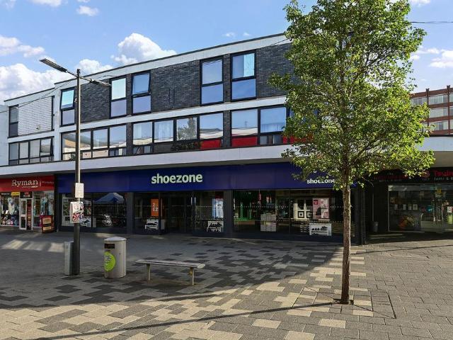 Apartment for rent in Farnborough Town Centre, Rushmoor