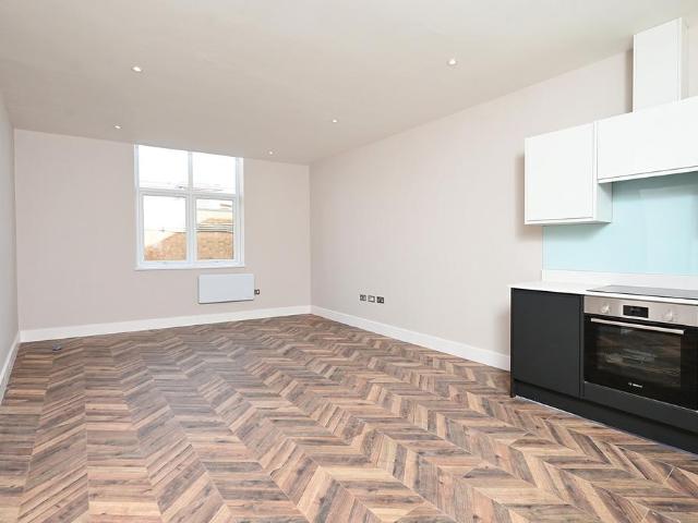 Apartment for rent in Farnborough Town Centre, Rushmoor