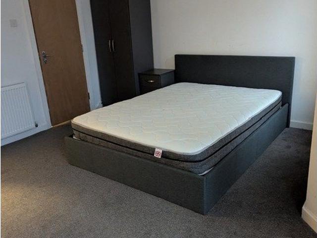 Room for rent in New Ferry, Wirral
