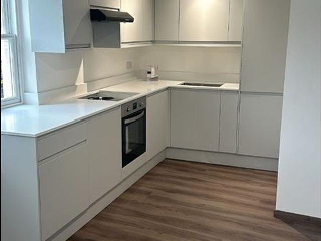 Apartment for rent in Daws Hill, Cressex