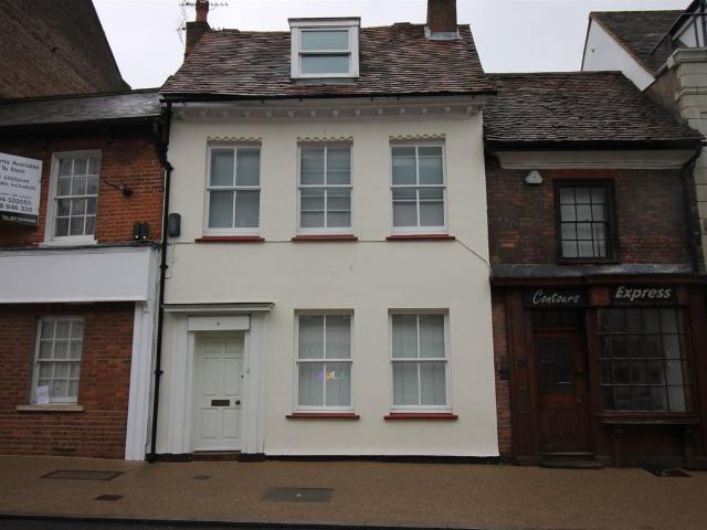 Apartment for rent in Daws Hill, Cressex