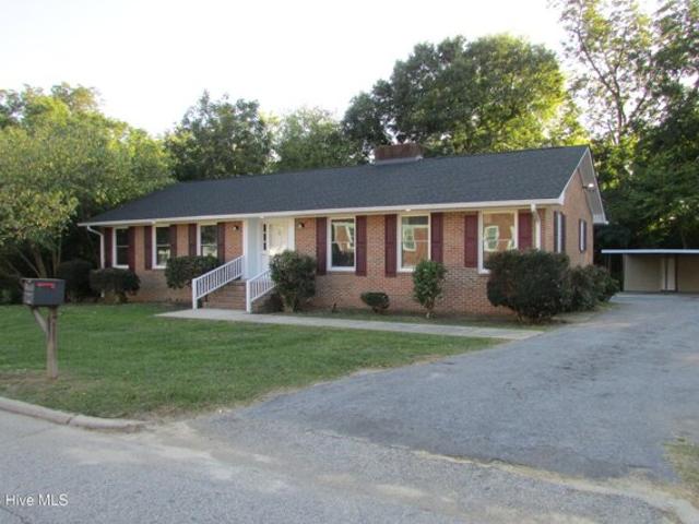 House for sale in Clinton