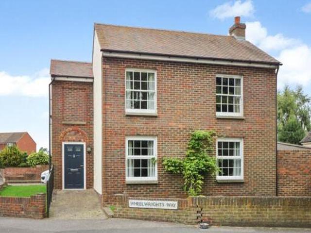 House for sale in Sandwich, Ash