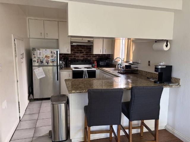 Room for rent in Costa Mesa, California