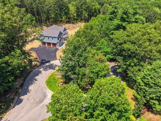 House for sale in Derry, Rockingham County