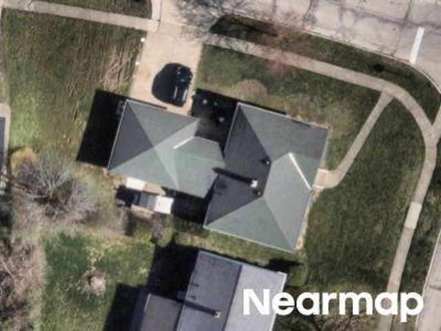 House for sale in Beachwood