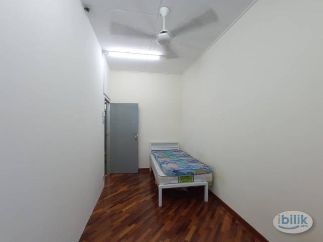Room for rent in Petaling, Subang Jaya
