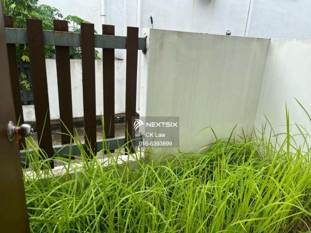 Property for sale in Rembia, Malaka