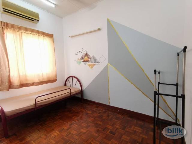 Room for rent in Petaling, Damansara Damai