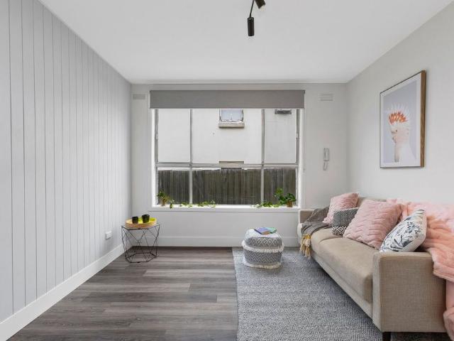 Apartment for rent in Brunswick West, Melbourne