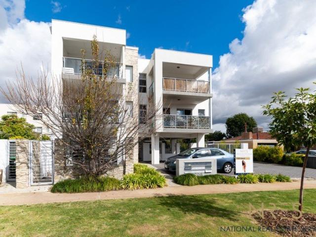 Apartment for sale in Cloverdale, Western Australia
