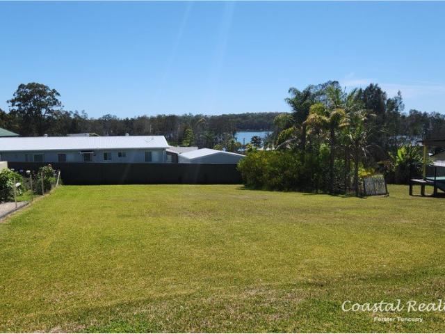 Land for sale in Coomba Park, New South Wales