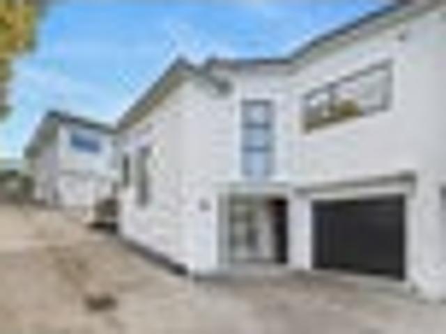 House for sale in Castor Bay