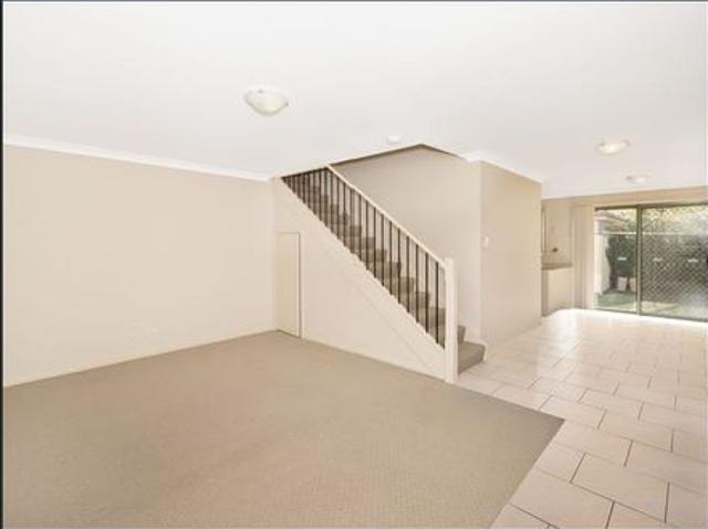 Townhouse for rent in Sydney, New South Wales