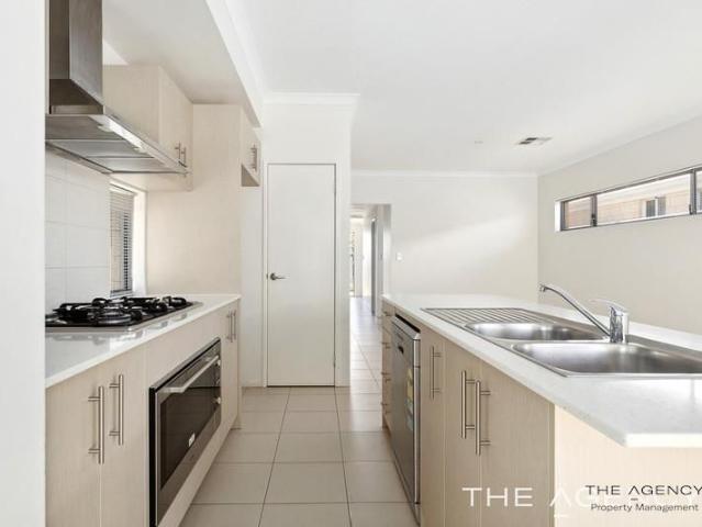 House for rent in Golden Bay