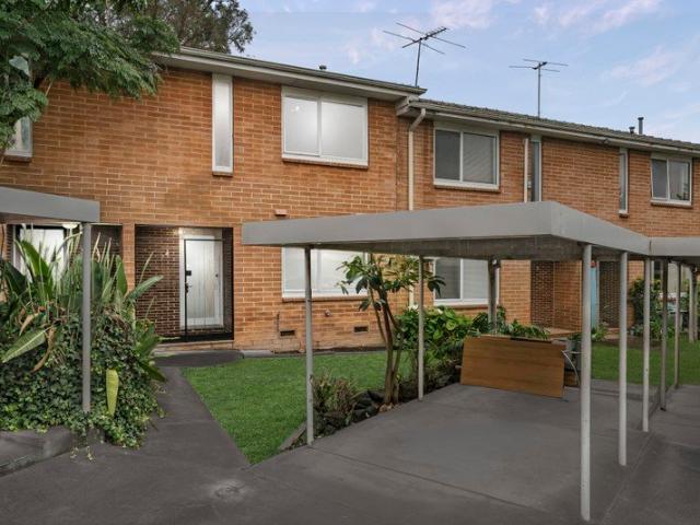 Townhouse for sale in Camerons Creek, Victoria