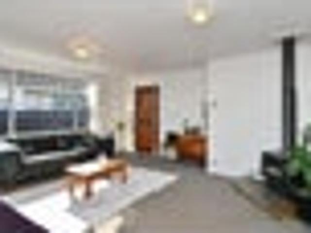 Apartment for sale in Chaslands, Canterbury