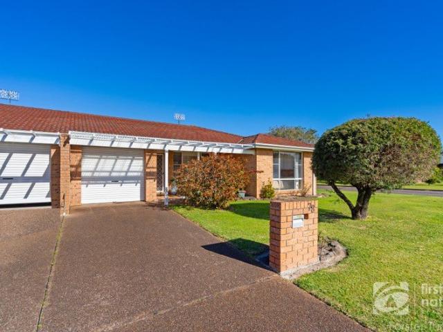Villa for sale in Forster, New South Wales