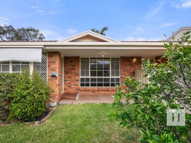 House for sale in Lake Haven, New South Wales