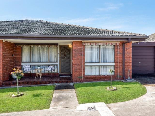 Apartment for sale in Grovedale, Geelong