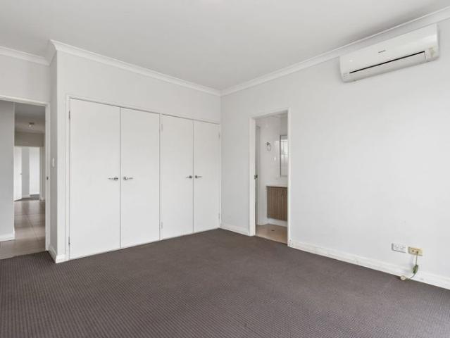 House for rent in Hocking, Western Australia