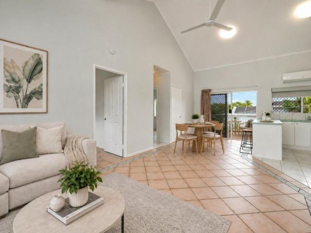 Apartment for sale in Cairns North, Cairns