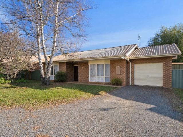 Apartment for sale in Bright, Victoria