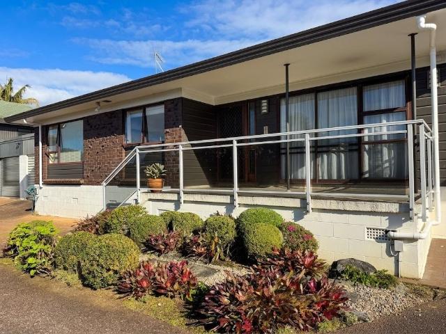 House for rent in Three Kings, Oroua County