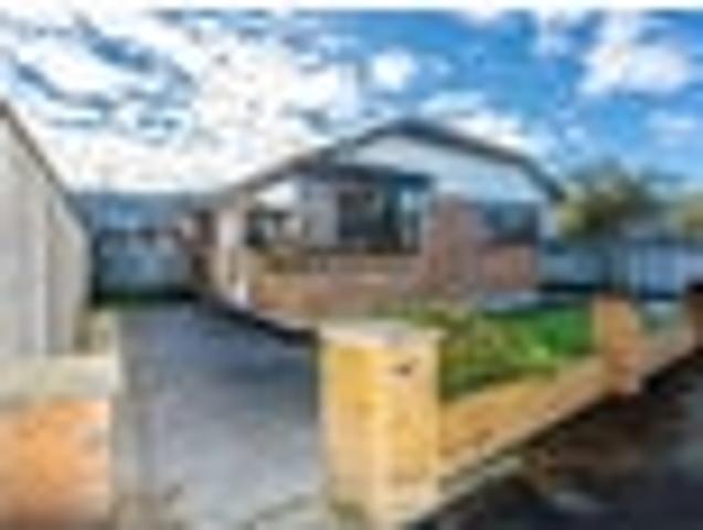House for sale in Pauatahanui, Wellington
