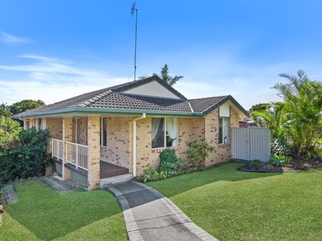 Duplex for sale in Banora Point, New South Wales