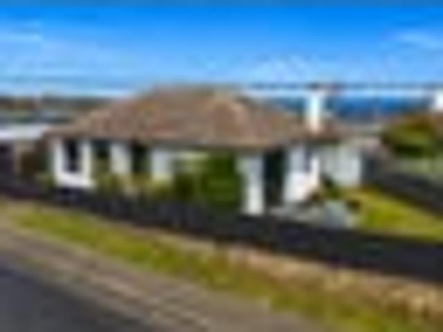House for sale in Otakou