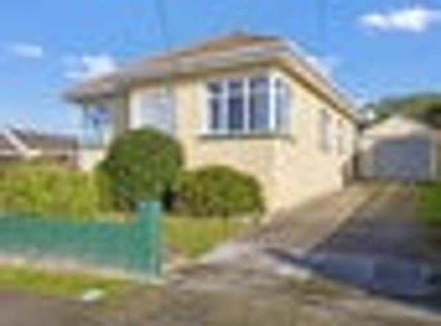 House for sale in Otakou