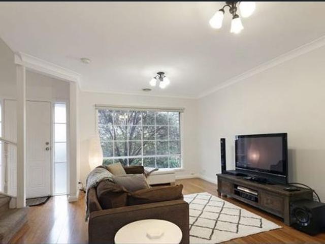 Townhouse for rent in Camerons Creek, Victoria