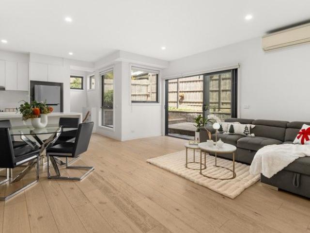 Townhouse for sale in Camerons Creek, Victoria
