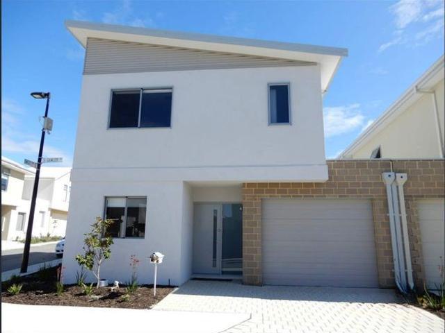 Townhouse for rent in Madeley, Western Australia