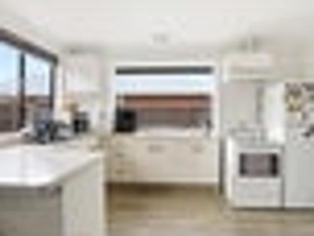 Townhouse for sale in Otakou