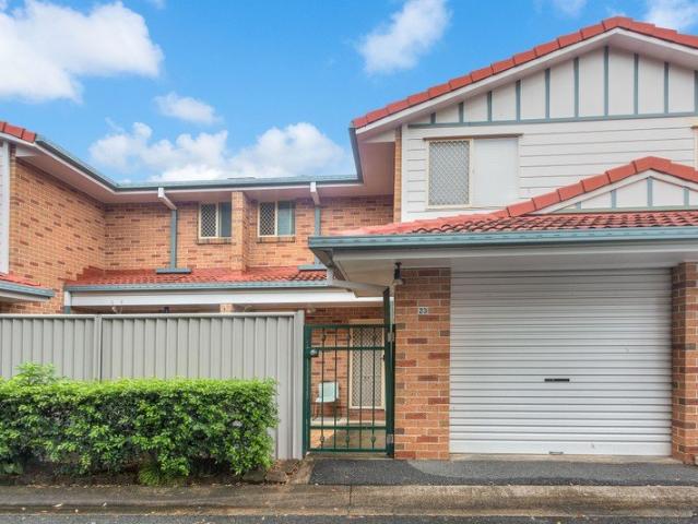 Townhouse for sale in Banora Point, New South Wales