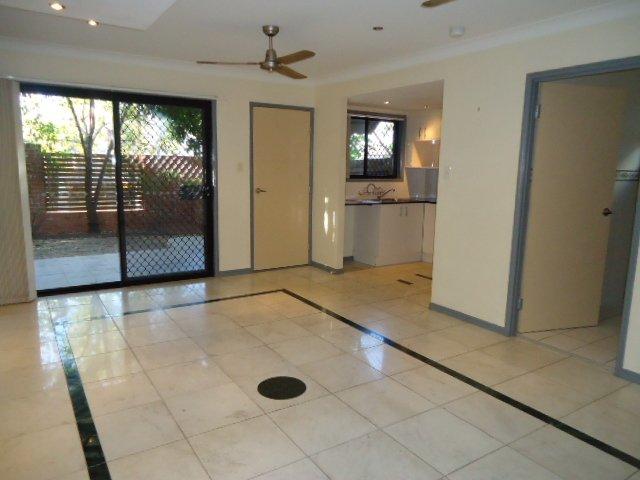 Townhouse for rent in Gordon Park, Greater Brisbane