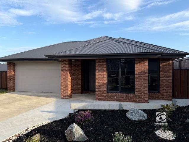 House for rent in Eagle Point, Victoria