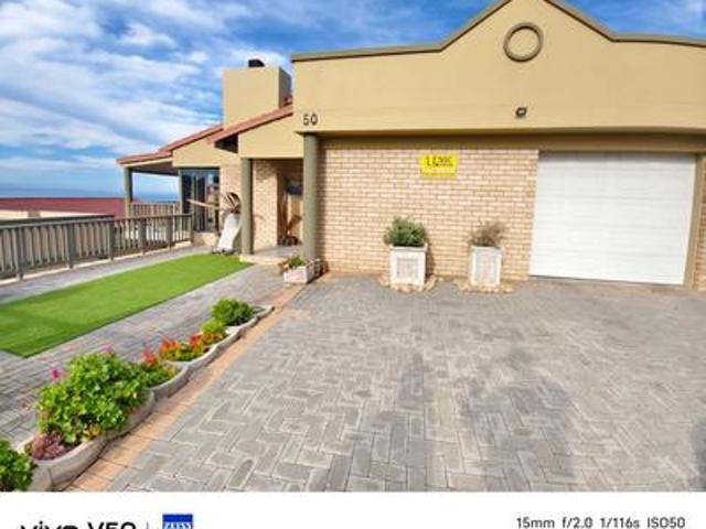 Townhouse for sale in Groot Brak Rivier, Western Cape